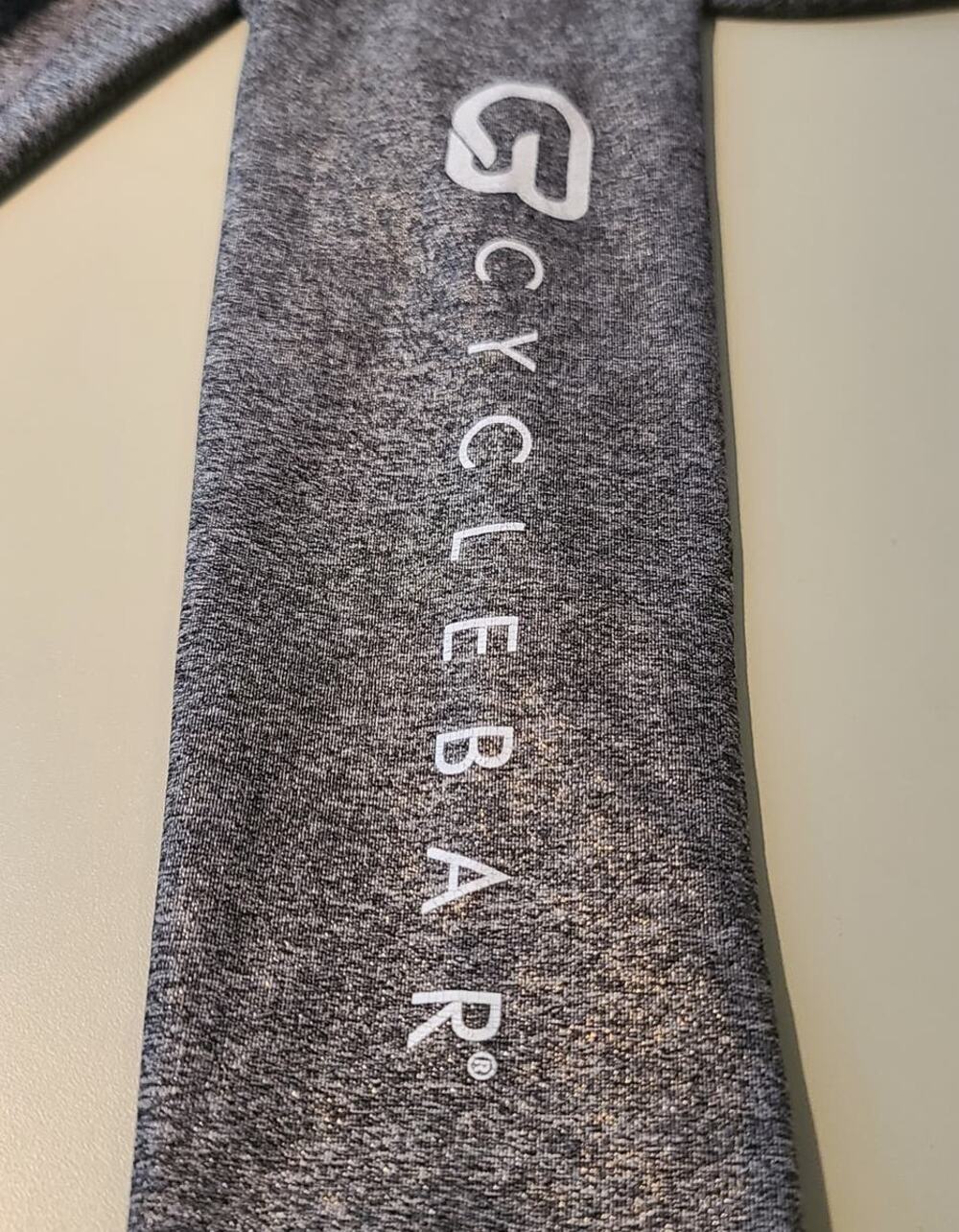 Cyclebar grey metallic athletic capri leggings - XS / small
